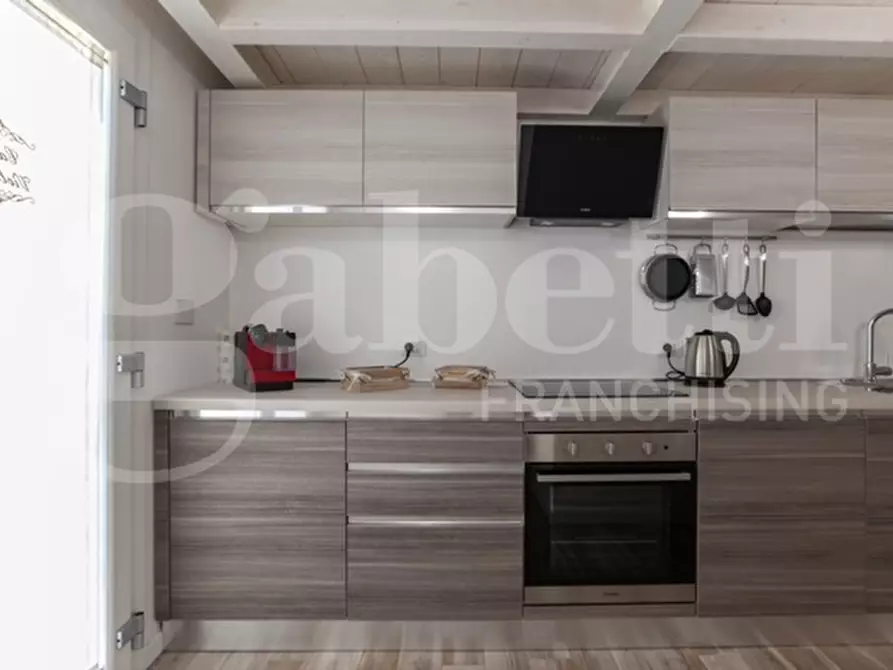 Immagine 8 di Loft/Open space in vendita  in Via RIMESSE a Bologna