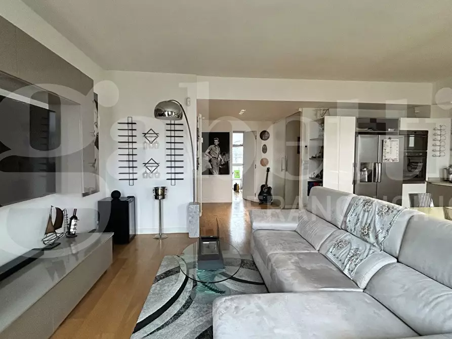 Immagine 5 di Appartamento in vendita  in Via Milano a Bologna