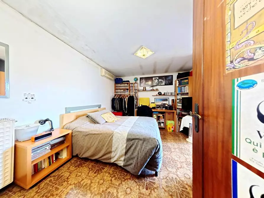 Immagine 25 di Appartamento in vendita  in Via GIUSEPPE BEDUSCHI, 10 a Roma