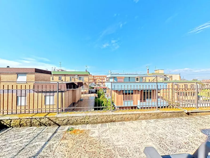 Immagine 35 di Appartamento in vendita  in Via GIUSEPPE BEDUSCHI, 10 a Roma