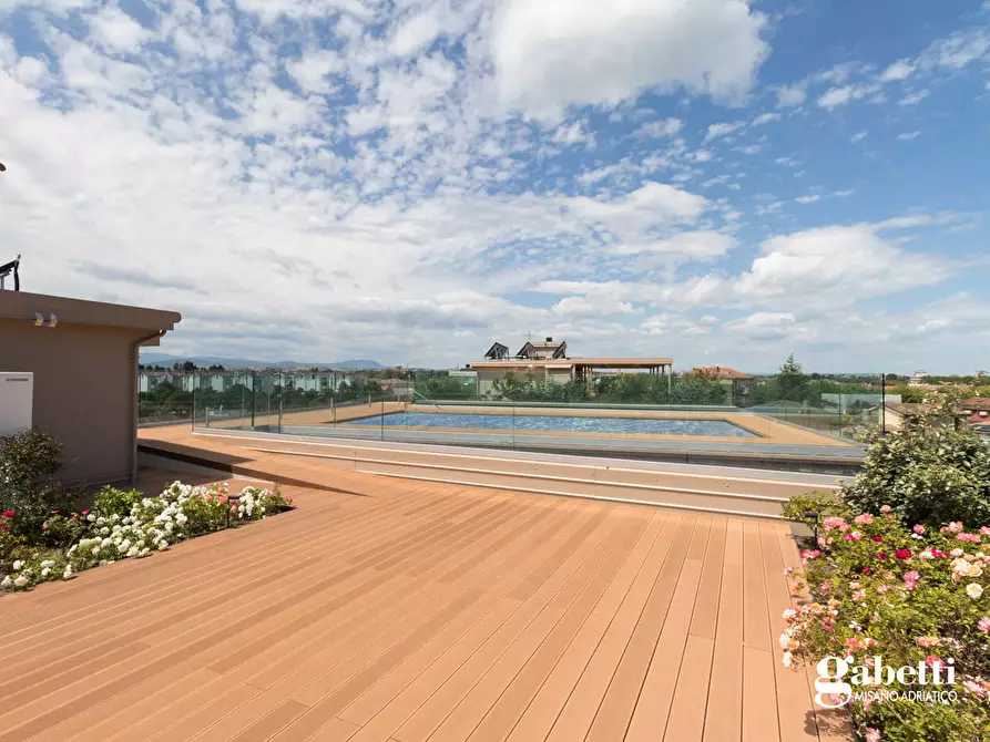 Immagine 4 di Appartamento in vendita  in Via Romagna a Gabicce Mare