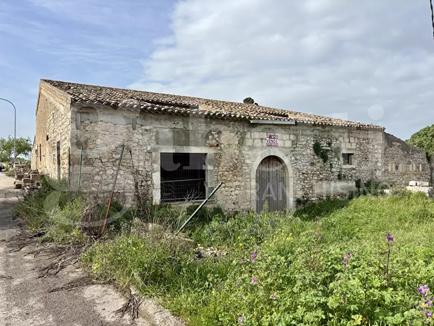 Immagine 6 di Casa indipendente in vendita  in Contrada Pezze, snc a Chiaramonte Gulfi