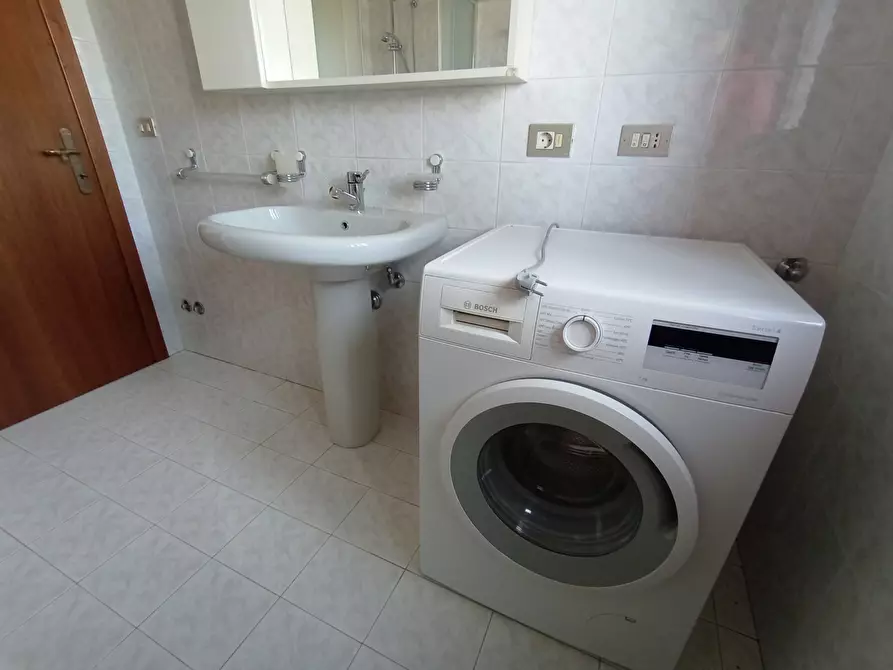 Immagine 10 di Appartamento in vendita  in Via Pettorazza Grimani, via Del Santuario, 00 a Pettorazza Grimani