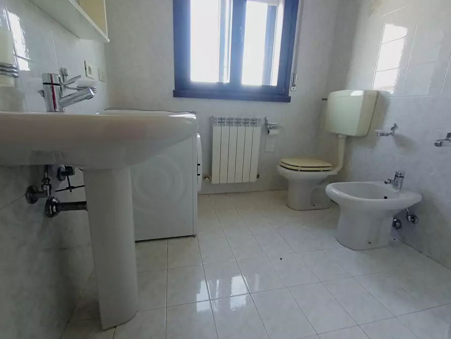 Immagine 9 di Appartamento in vendita  in Via Pettorazza Grimani, via Del Santuario, 00 a Pettorazza Grimani