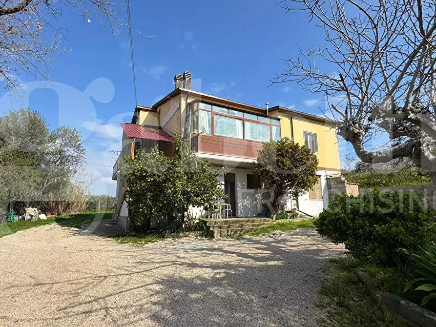 Immagine 1 di Casa indipendente in vendita  in Via Colle Pizzuto, 8 a Giulianova