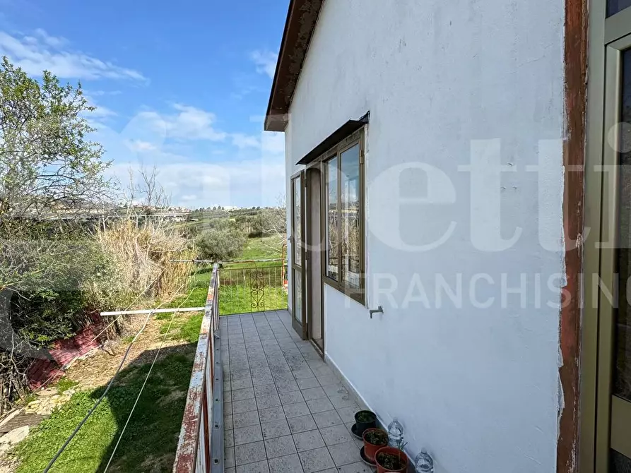 Immagine 15 di Casa indipendente in vendita  in Via Colle Pizzuto, 8 a Giulianova