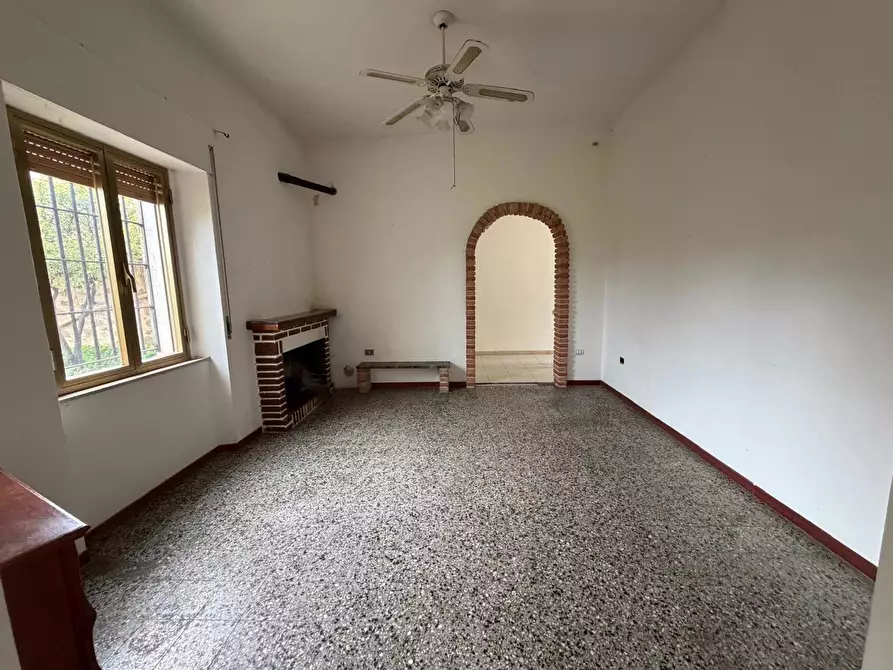 Immagine 6 di Appartamento in vendita  in Piazza Amendola, 4 a Villamassargia