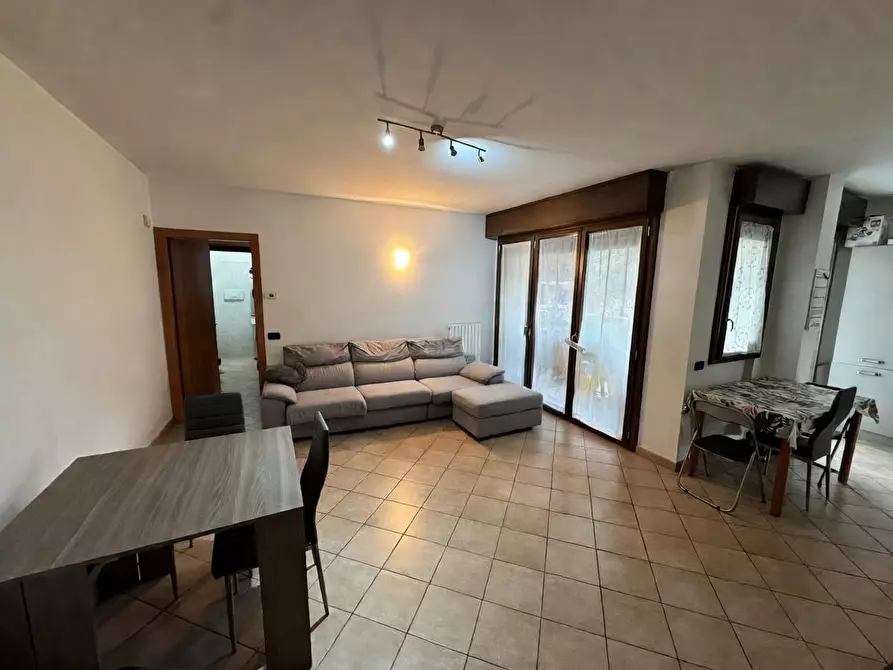 Immagine 4 di Appartamento in vendita  in Via XXIX Maggio, sc a Legnano