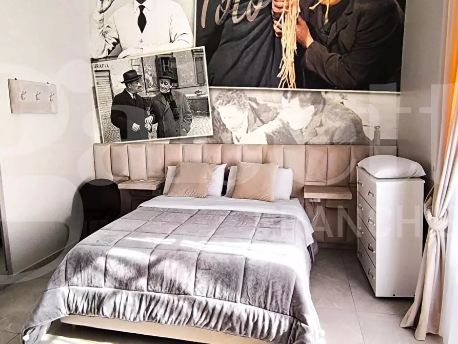 Immagine 36 di Appartamento in vendita  in Corso Garibaldi a Napoli