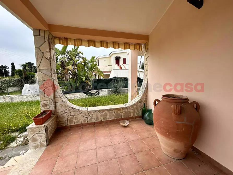 Immagine 3 di Villa in vendita  in Via isola bali, 58 a Siracusa
