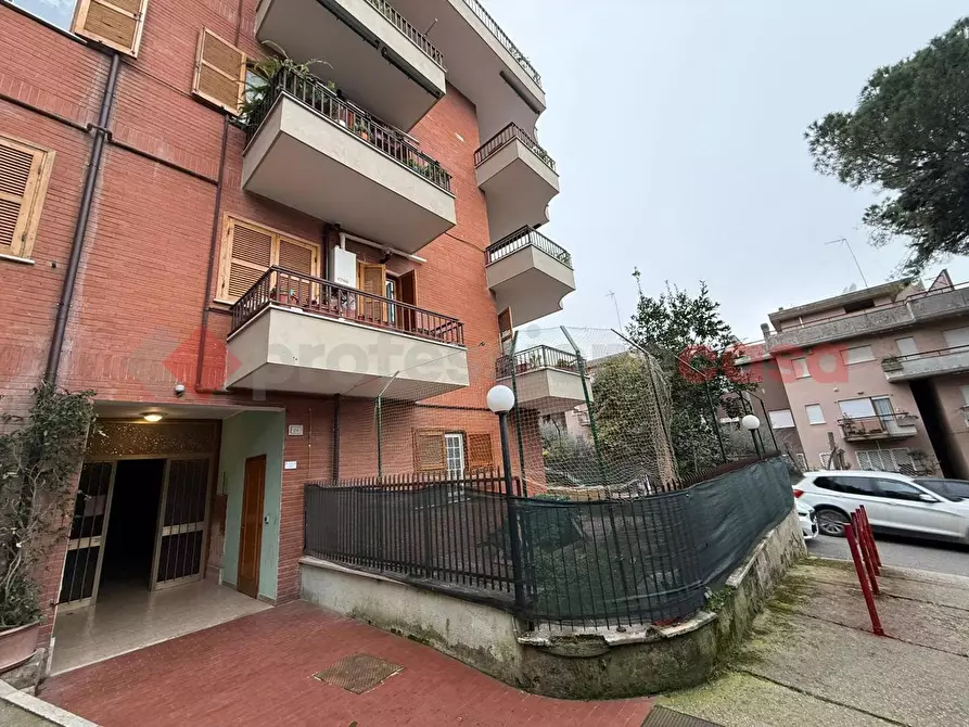 Immagine 1 di Appartamento in vendita  in Via Rodolfo Lanciani, 24 a Tivoli