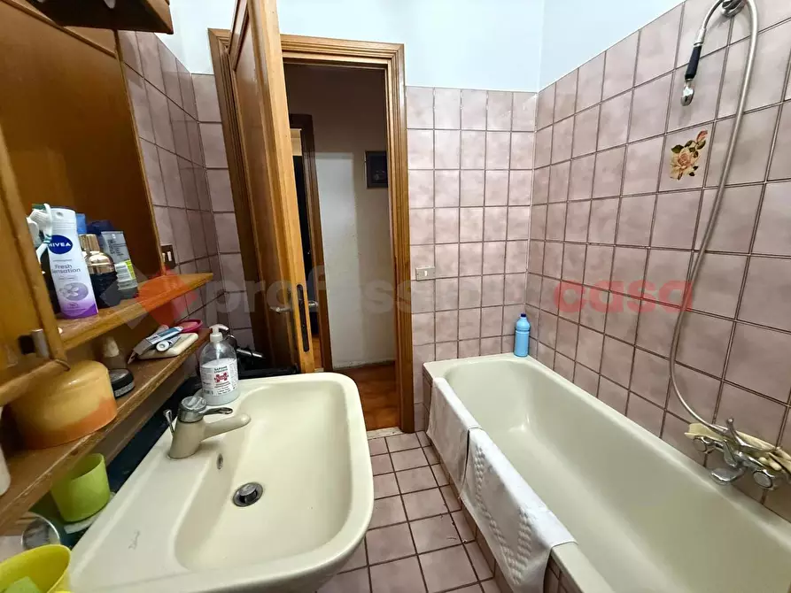 Immagine 36 di Appartamento in vendita  in Via Rodolfo Lanciani, 24 a Tivoli