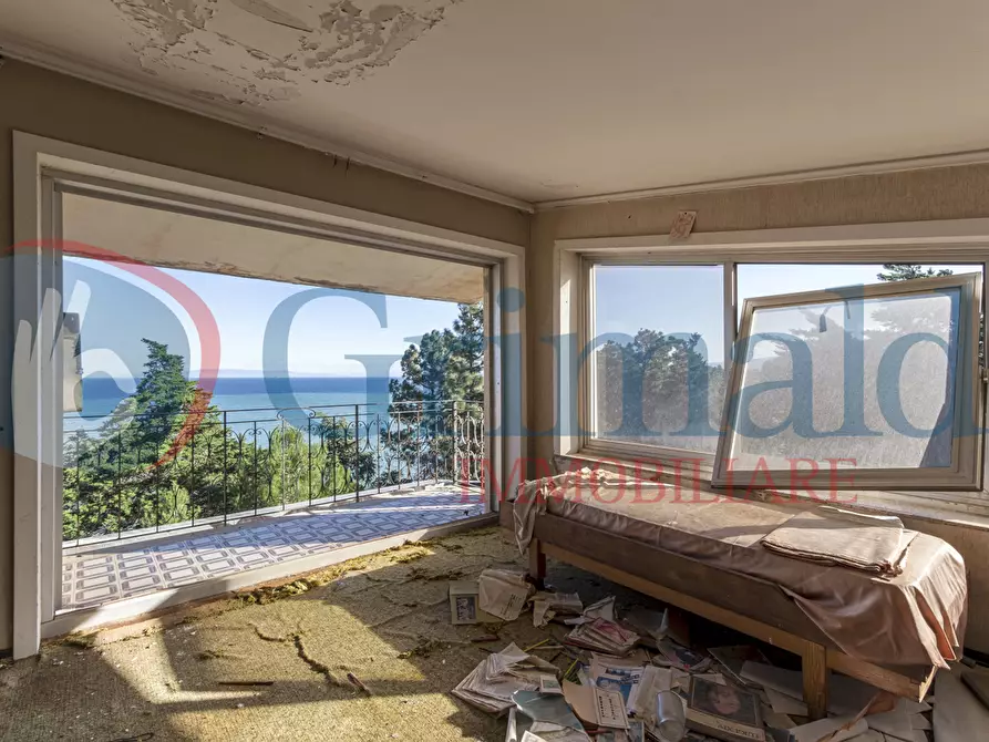 Immagine 46 di Villa in vendita  in Contrada Piano Rocca a Messina