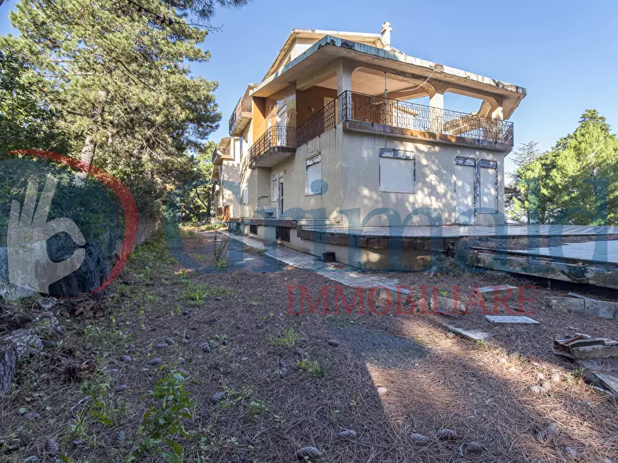 Immagine 13 di Villa in vendita  in Contrada Piano Rocca a Messina