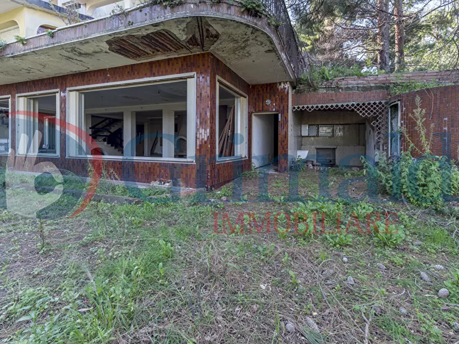 Immagine 28 di Villa in vendita  in Contrada Piano Rocca a Messina