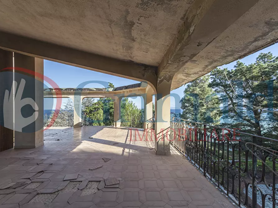 Immagine 43 di Villa in vendita  in Contrada Piano Rocca a Messina