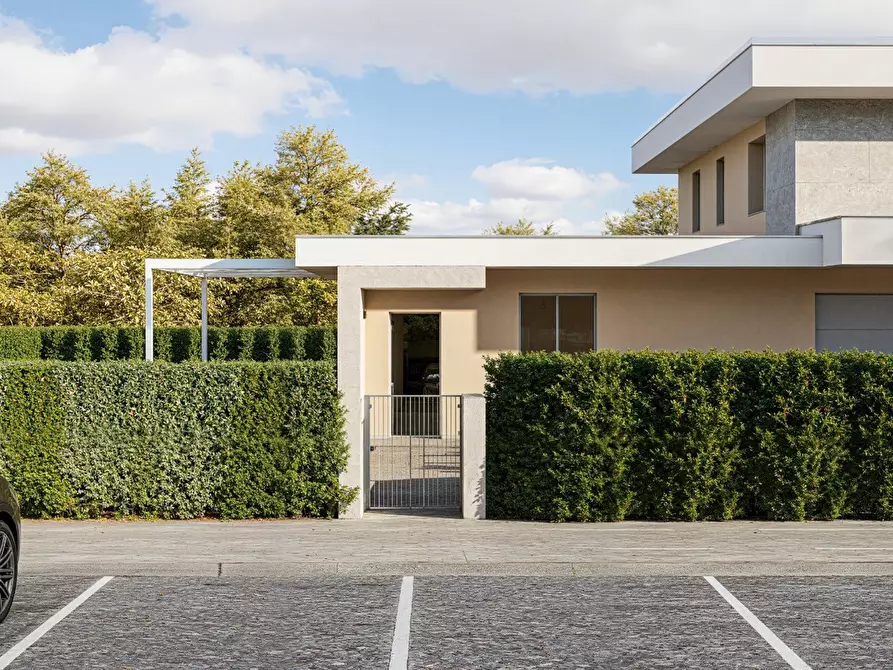 Immagine 3 di Casa trifamiliare in vendita  in Via MINGOTTI, 10 a Castrezzato