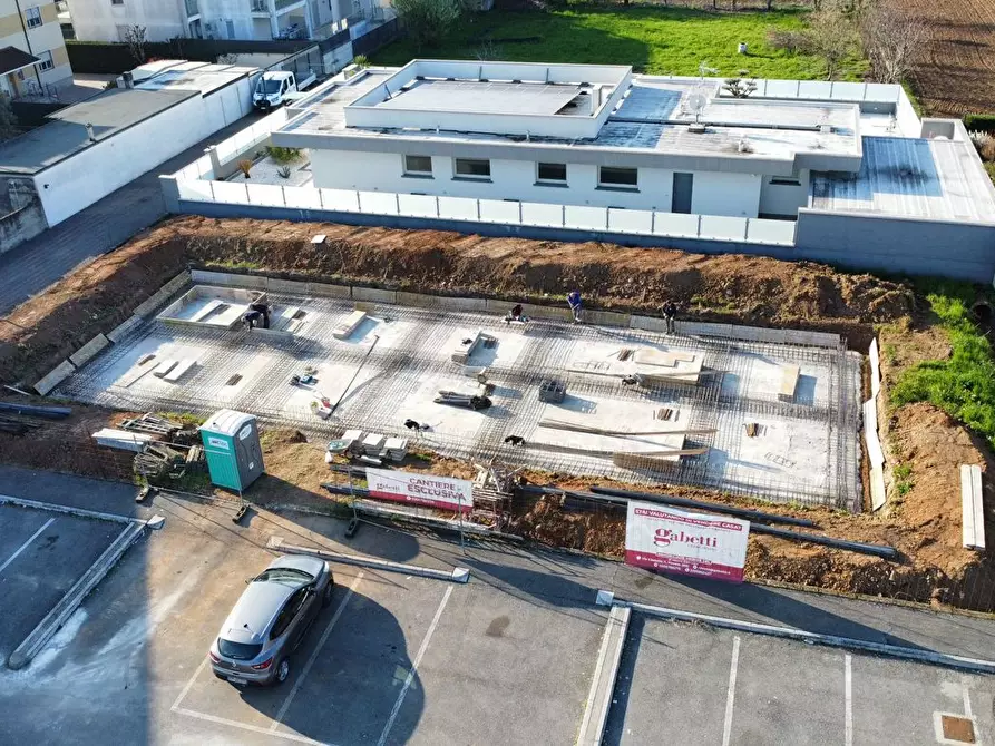 Immagine 25 di Casa trifamiliare in vendita  in Via MINGOTTI, 10 a Castrezzato