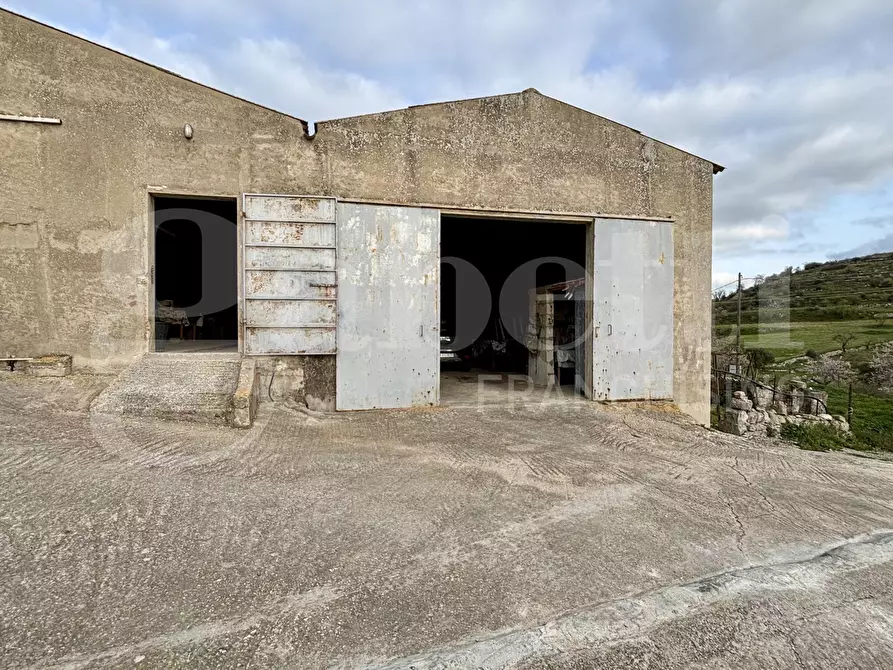 Immagine 33 di Villa in vendita  in Contrada San Giacomo, snc a Ragusa