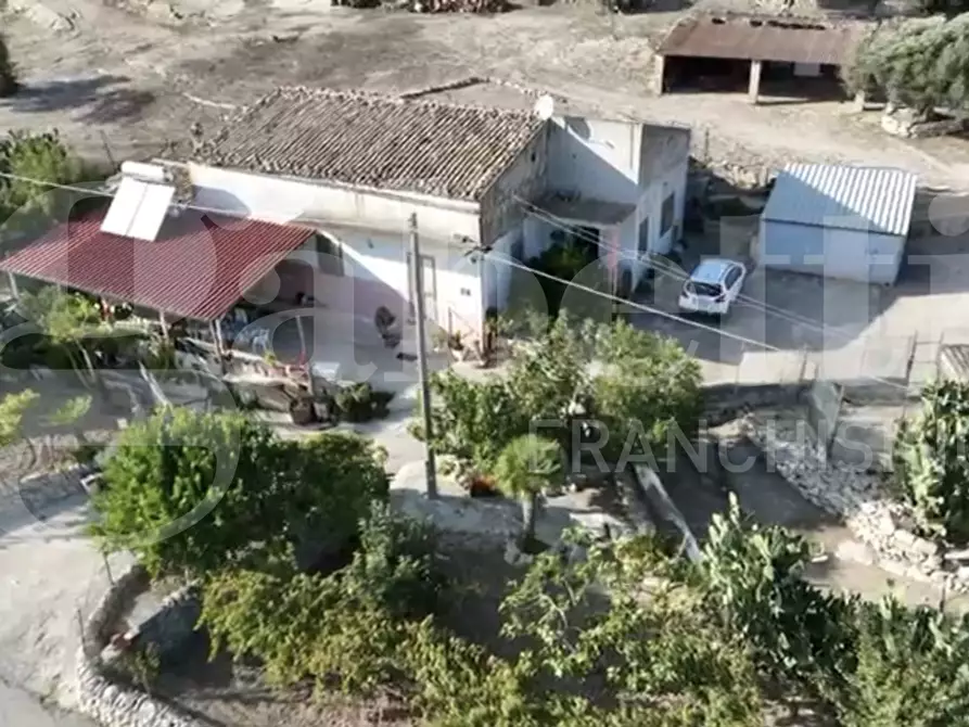 Immagine 11 di Villa in vendita  in Contrada San Giacomo, snc a Ragusa