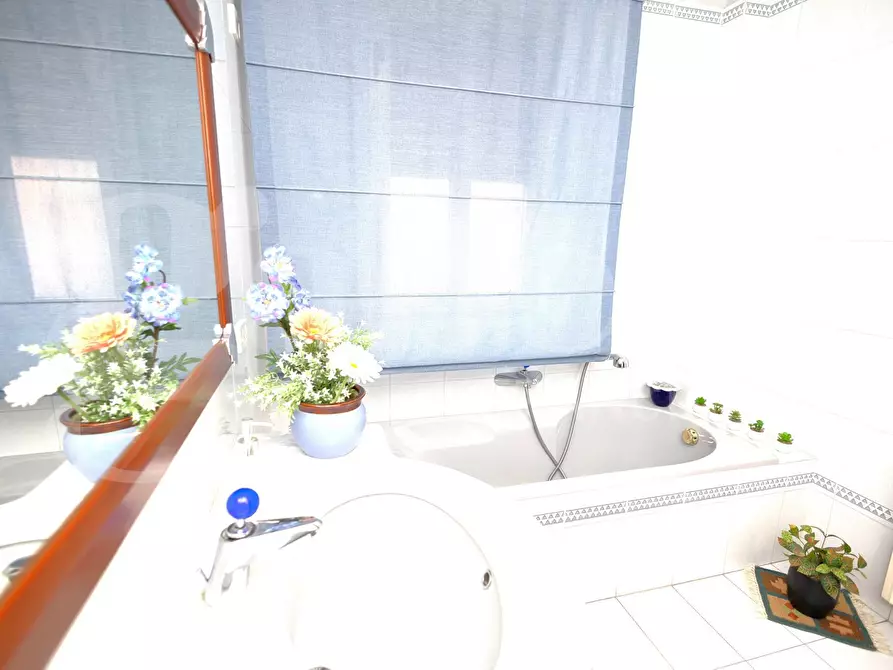 Immagine 17 di Appartamento in vendita  in Via Madrid, 0 a Ragusa