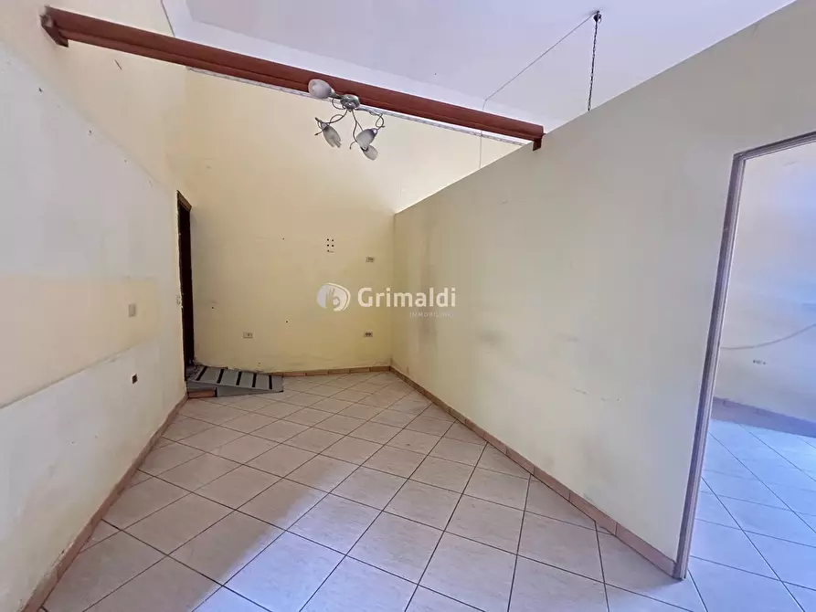 Immagine 10 di Ufficio in affitto  in Via Leonardo Da Vinci, 39 a Acerra