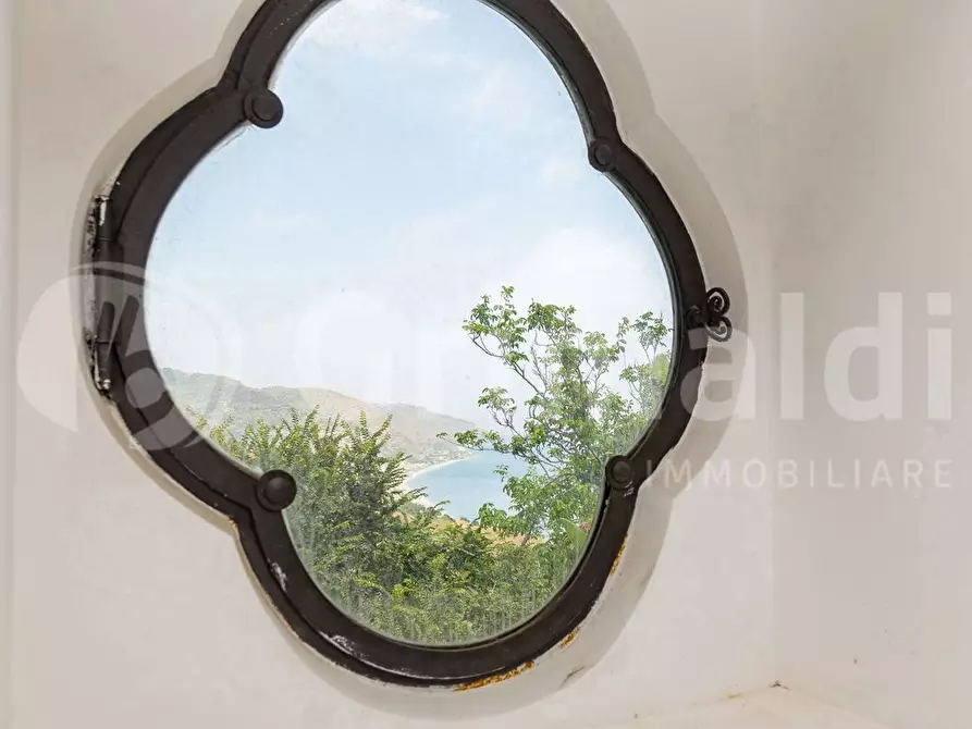 Immagine 12 di Appartamento in vendita  in Via Fontana Vecchia, 5 a Taormina