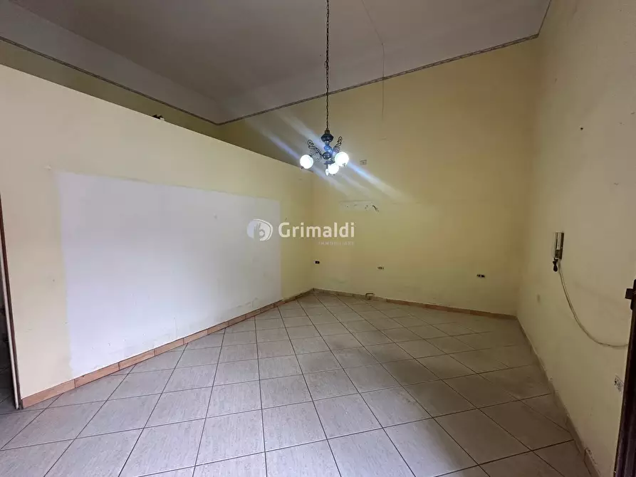 Immagine 8 di Negozio in affitto  in Via Leonardo Da Vinci, 39 a Acerra