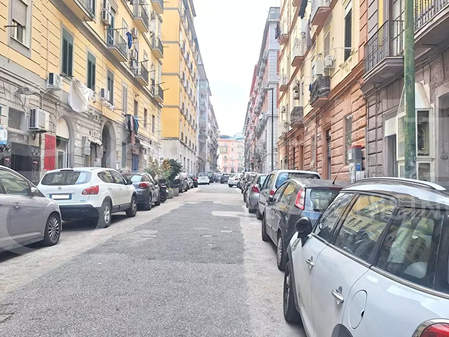 Immagine 5 di Negozio in affitto  in Via macedonio melloni a Napoli