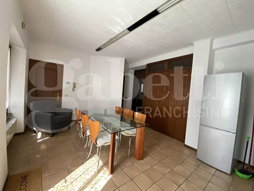 Immagine 19 di Appartamento in vendita  in Piazza pio, snc a Barni