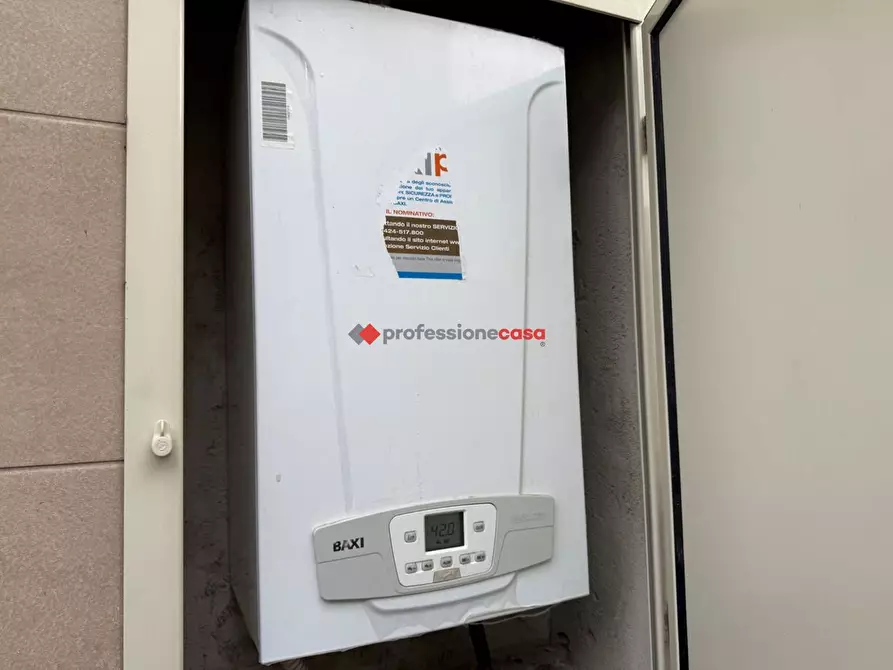 Immagine 16 di Appartamento in vendita  in Viale Alfonso D'aragona, 6 a Foggia