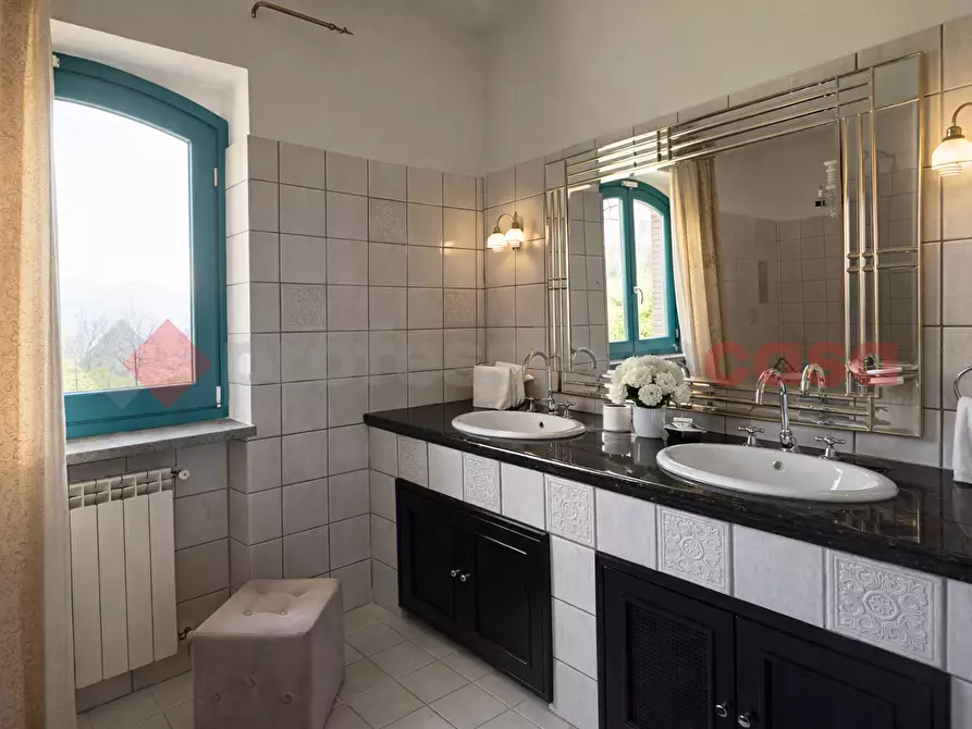 Immagine 12 di Villa in vendita  in Via Aldo moro, 1 a Alatri