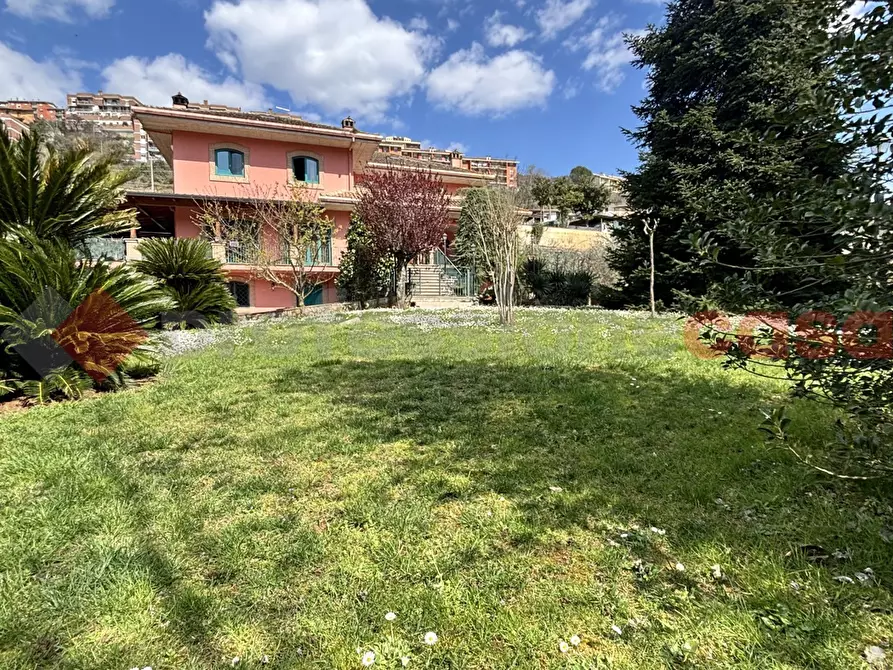 Immagine 21 di Villa in vendita  in Via Aldo moro, 1 a Alatri