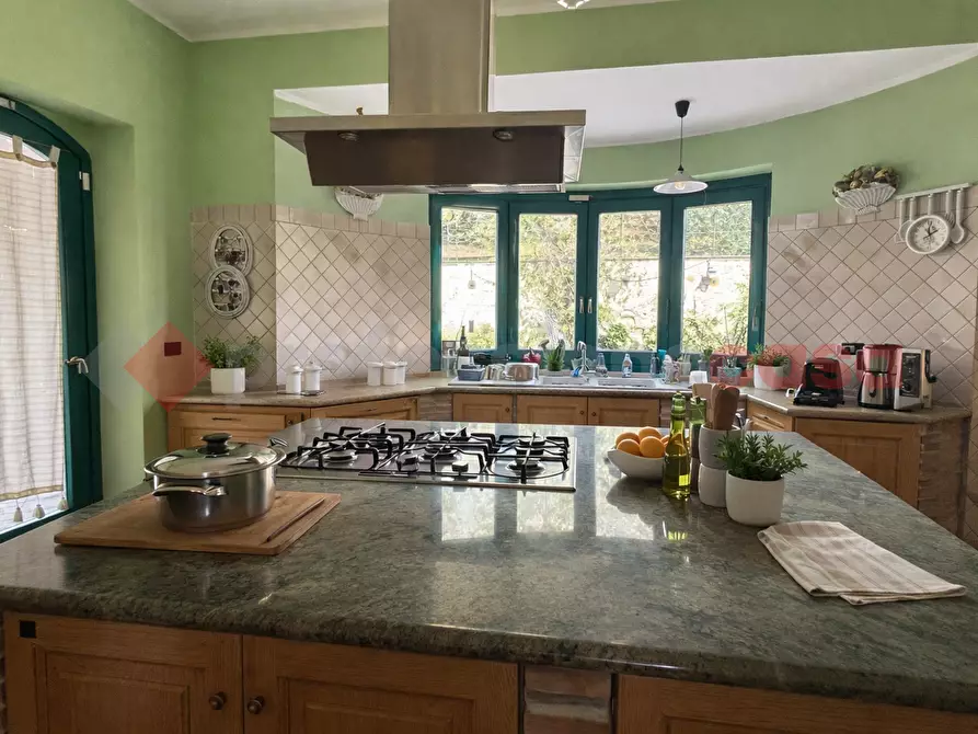 Immagine 17 di Villa in vendita  in Via Aldo moro, 1 a Alatri