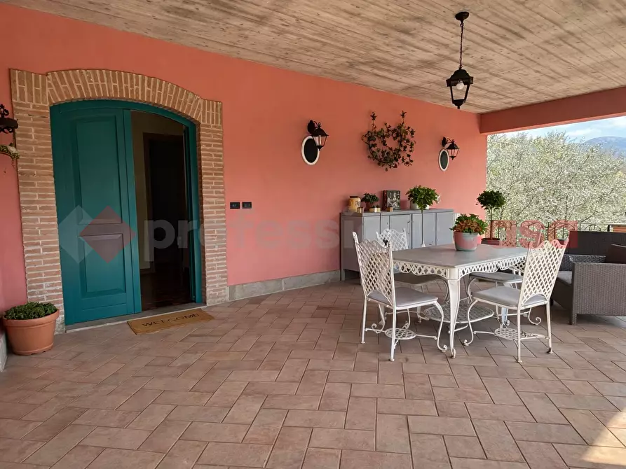 Immagine 13 di Villa in vendita  in Via Aldo moro, 1 a Alatri
