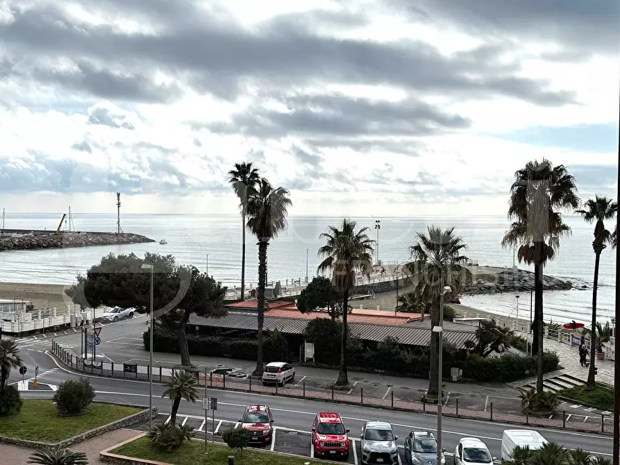 Immagine 1 di Appartamento in vendita  in Via Aurelia, 118 a Andora