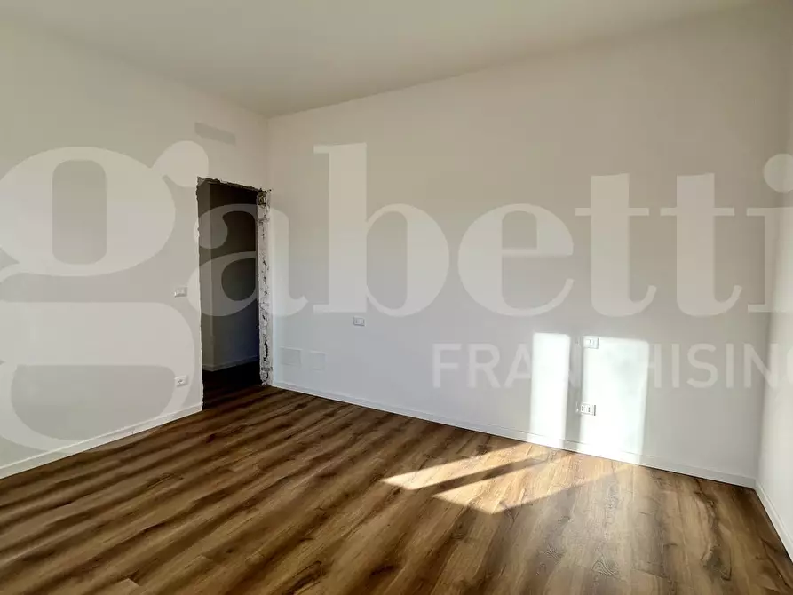 Immagine 5 di Appartamento in vendita  in Via DELLA REPUBBLICA a San Lazzaro Di Savena