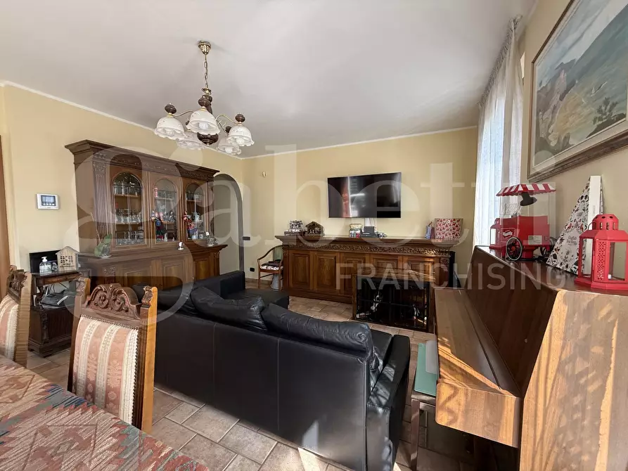 Immagine 34 di Villa in vendita  in Via Como, SNC a Albavilla