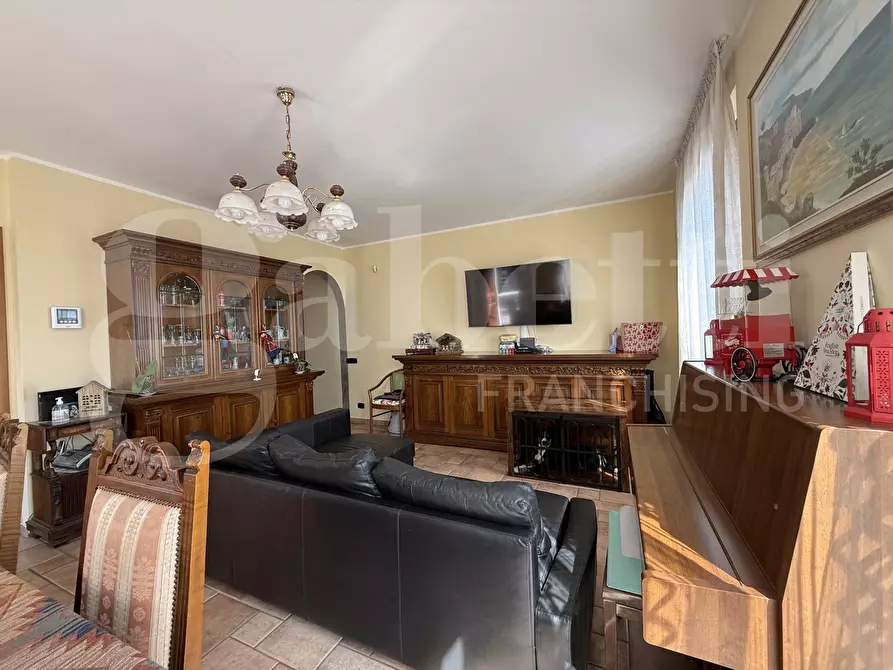 Immagine 36 di Villa in vendita  in Via Como, SNC a Albavilla