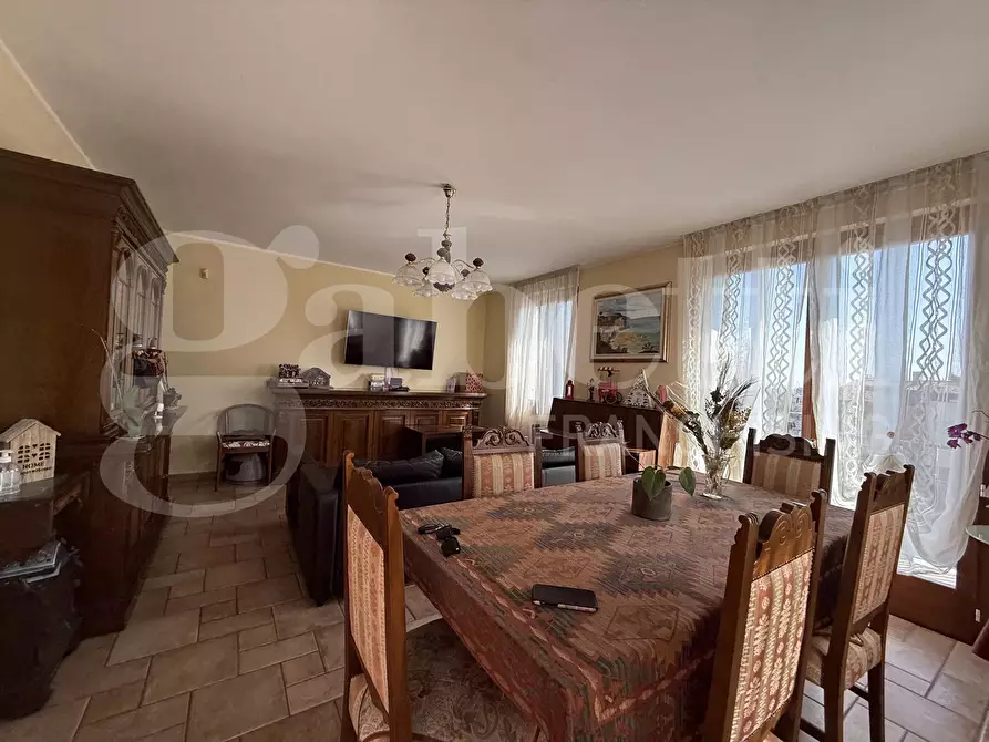 Immagine 33 di Villa in vendita  in Via Como, SNC a Albavilla