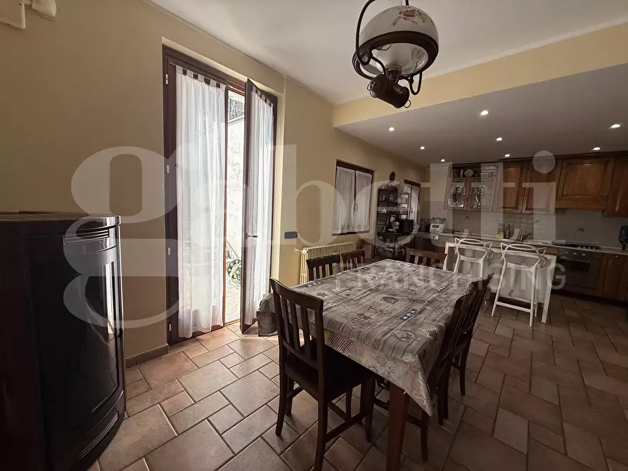 Immagine 41 di Villa in vendita  in Via Como, SNC a Albavilla