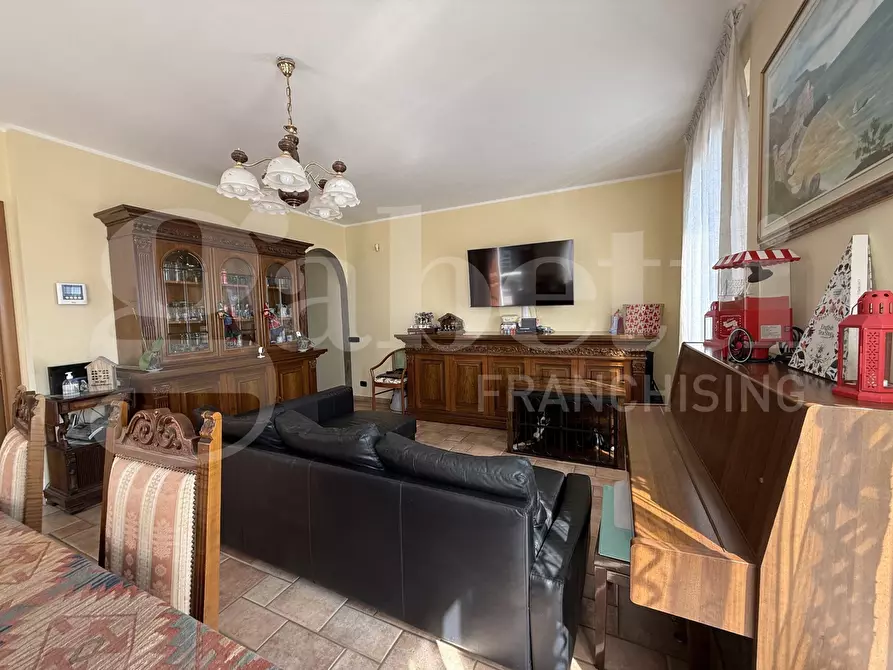 Immagine 35 di Villa in vendita  in Via Como, SNC a Albavilla