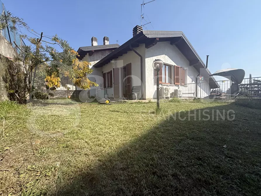 Immagine 4 di Villa in vendita  in Via Como, SNC a Albavilla
