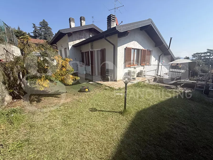 Immagine 7 di Villa in vendita  in Via Como, SNC a Albavilla