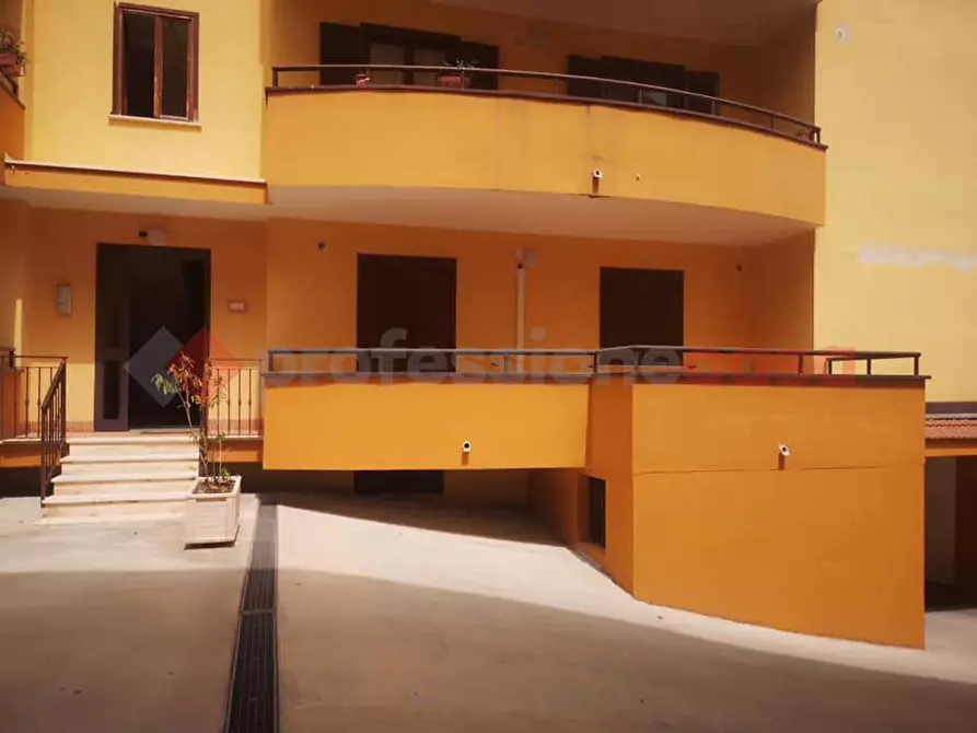 Immagine 1 di Appartamento in vendita  in Via Arbustella, 0 a Vitulazio