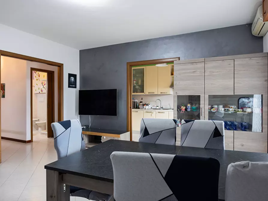 Immagine 4 di Appartamento in vendita  in Via Pia Nalli a Roma