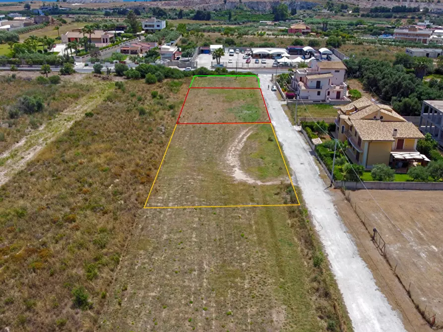 Immagine 6 di Terreno residenziale in vendita  in Via Sebastiano Fortuna, . a Pachino