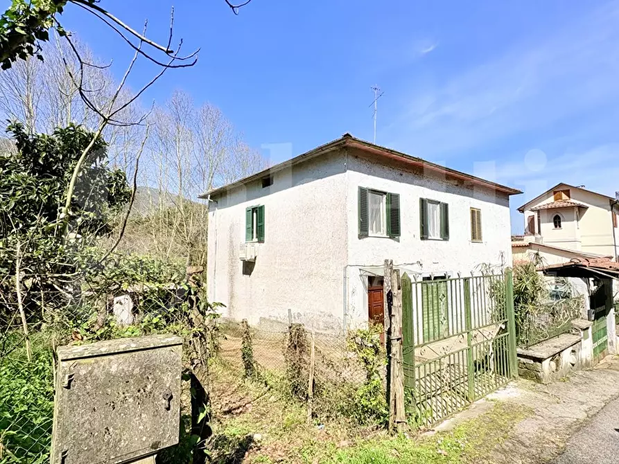 Immagine 1 di Appartamento in vendita  in Via Madonna Del Soccorso, 36 a Montelanico