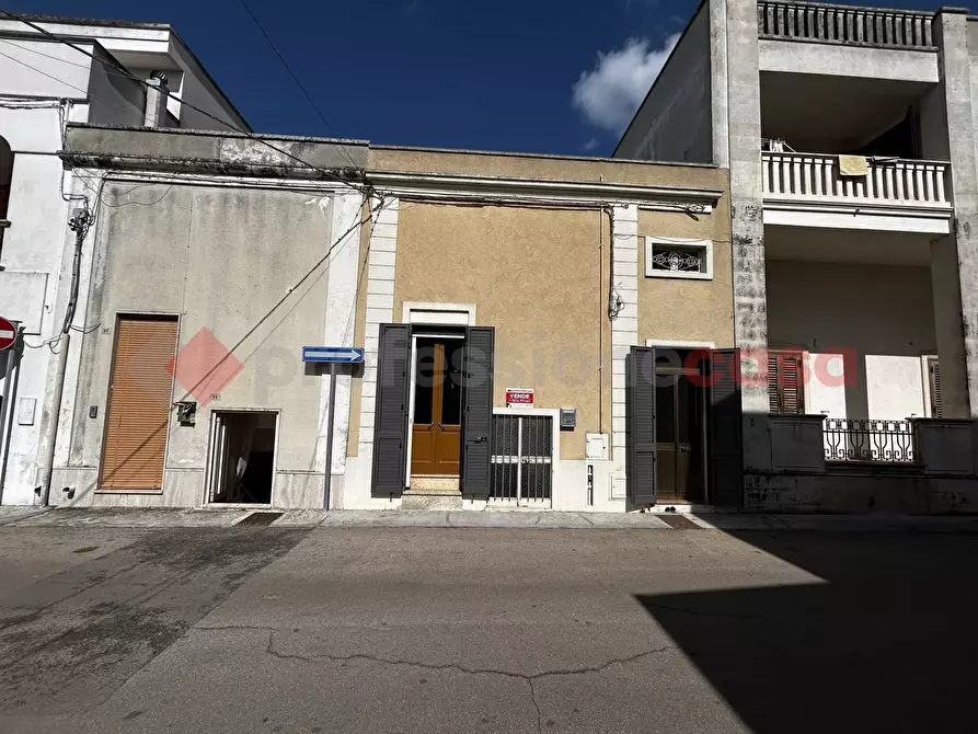 Immagine 1 di Casa indipendente in vendita  in Via Elena di Savoia a Muro Leccese