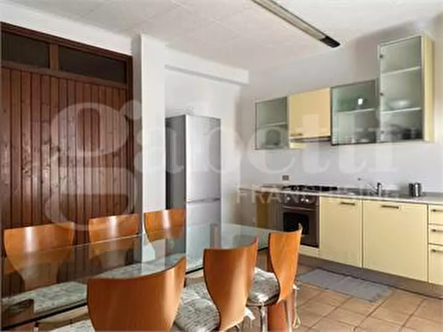 Immagine 3 di Appartamento in vendita  in Piazza pio xxi, snc a Barni